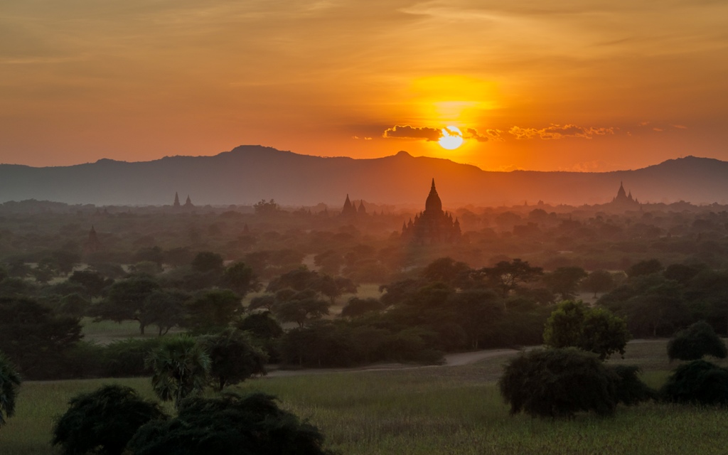 Bagan, Myanmar, apus