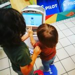 pilot pen si robotul magic, in Carrefour Romania (6)